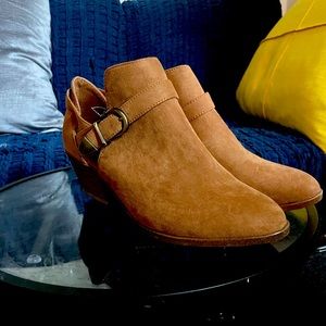 Size 10 time and try heel boots